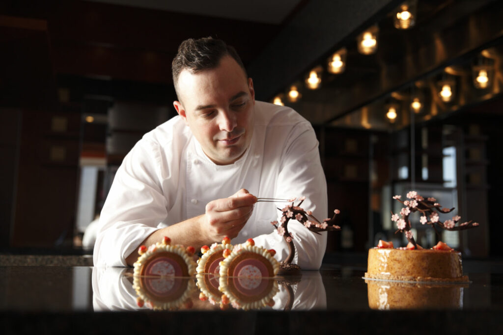 Le chef pâtissier Julien Perrinet